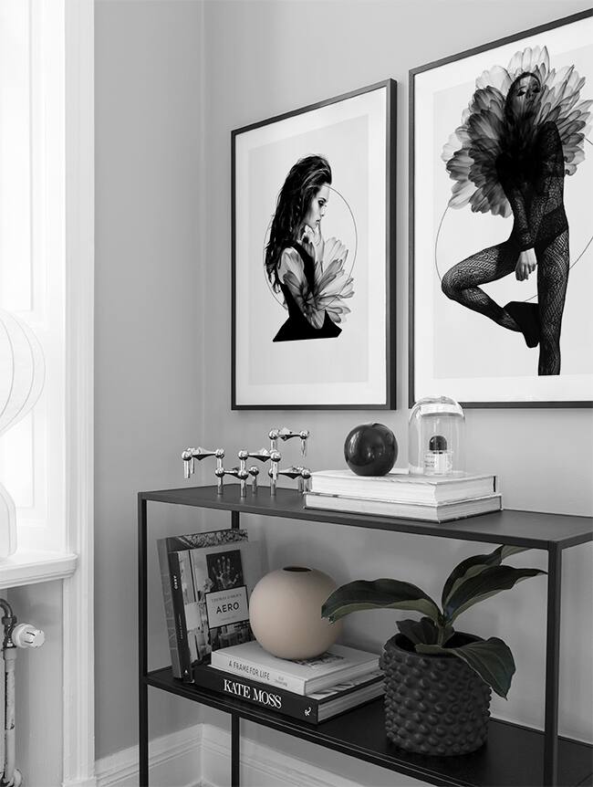 black and white decor living room