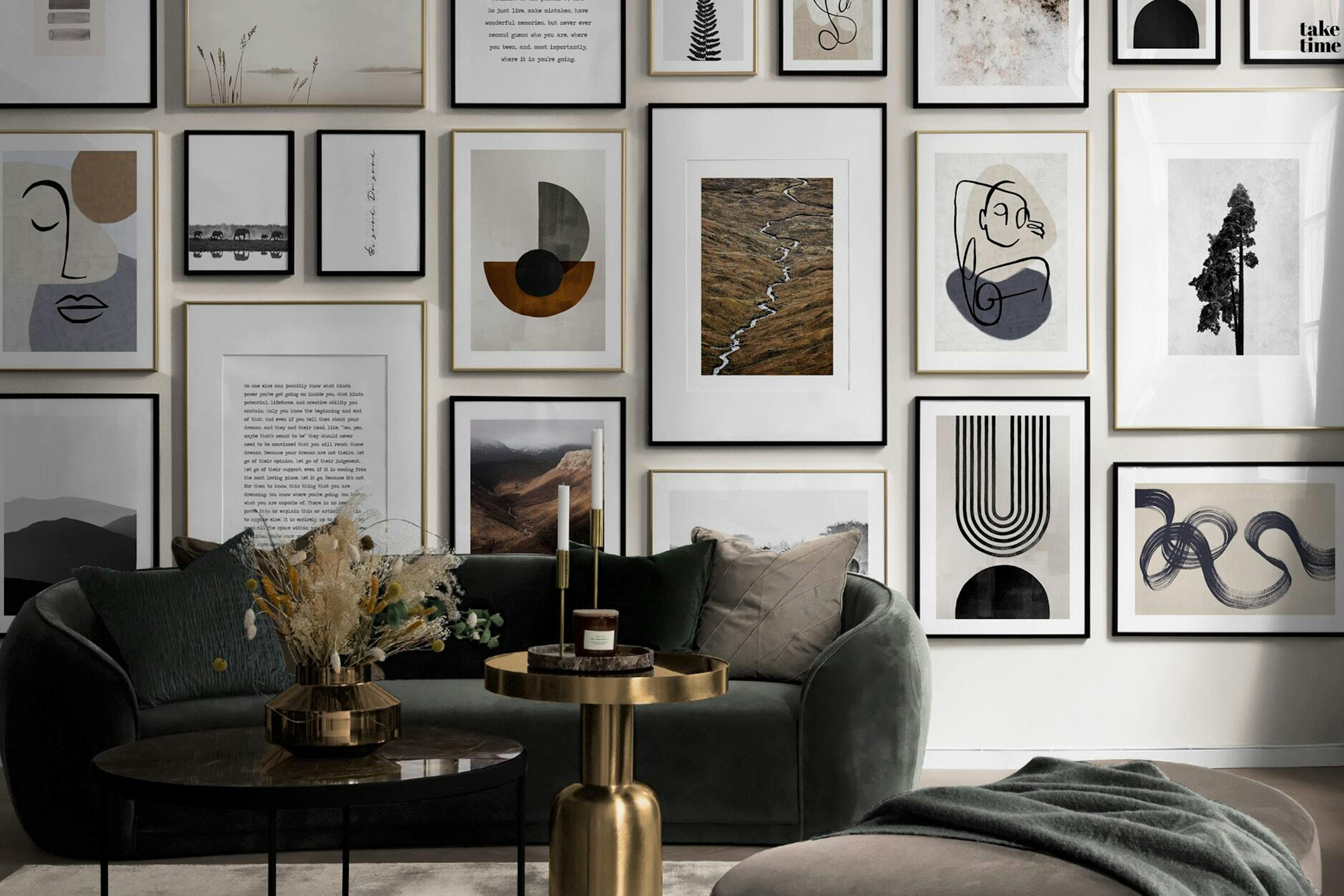 NEUE VARIANTEN ZUR GESTALTUNG EINER BILDERWAND