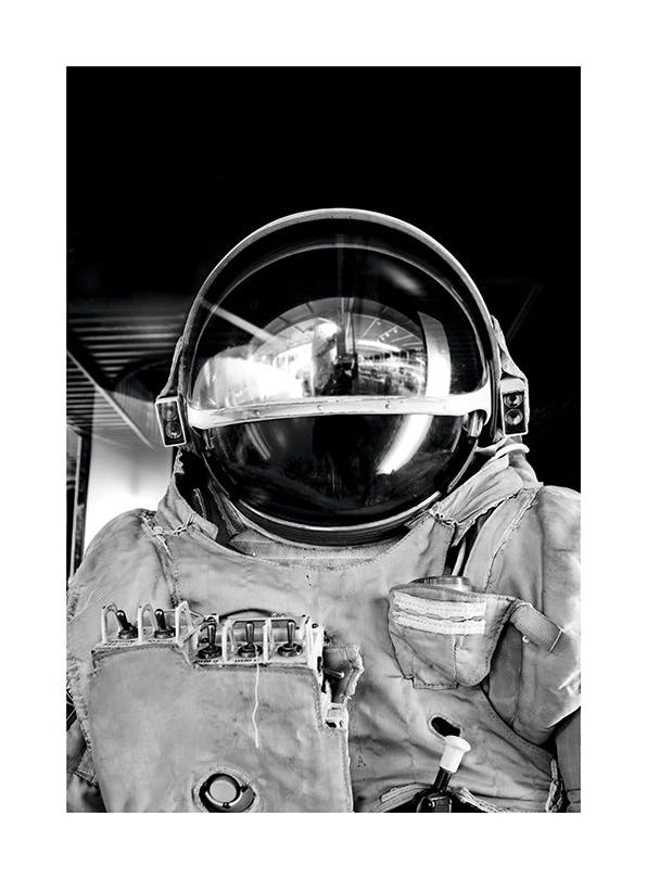Prints - Black and White Astronaut Print (50x70 cm) - Black & white prints