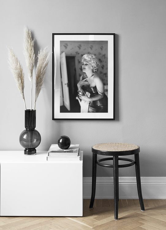 Marilyn Monroe Poster - Vintage black-and-white portrait of