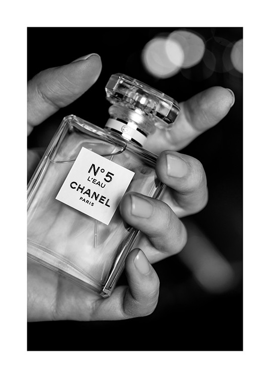 Carry Chanel No5 Poster - Chanel perfume 