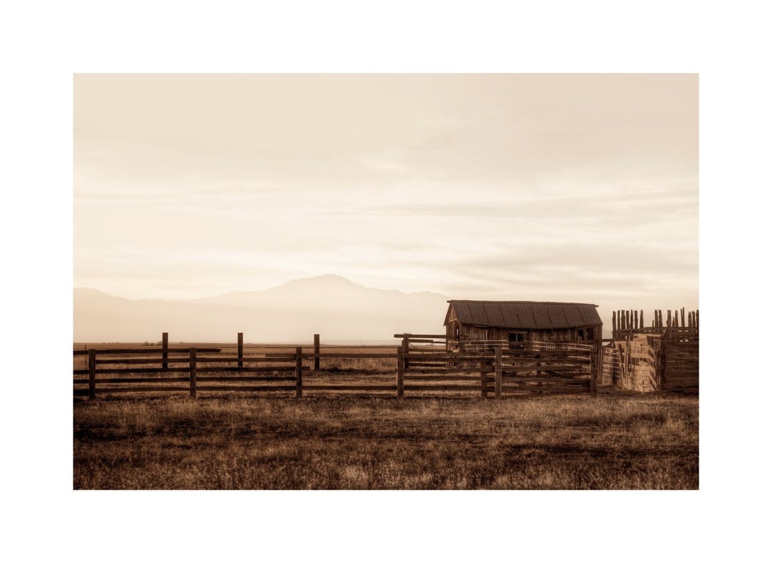 Old Barn Print (50x70 cm)