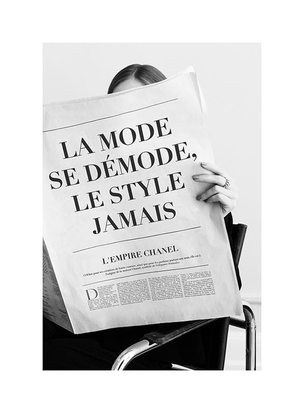 Reading the Paper Print (30x40 cm)