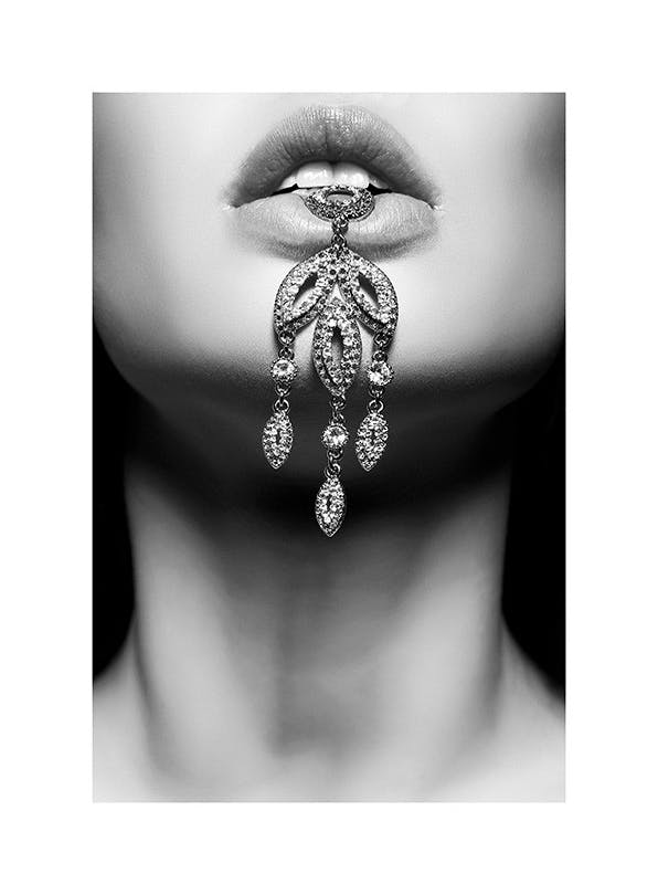 Jewel Lips Plakat (30x40 cm)- Czarno-białe zdjęcia