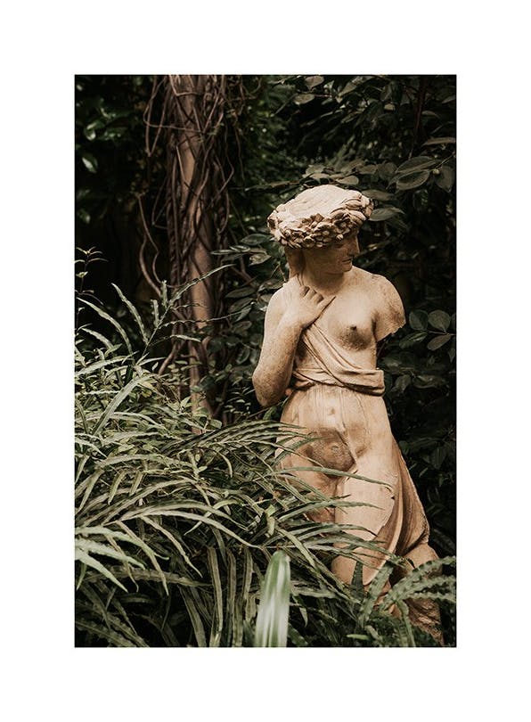 Overgrown Figure Poster (30x40 cm)- Poster con fotografie