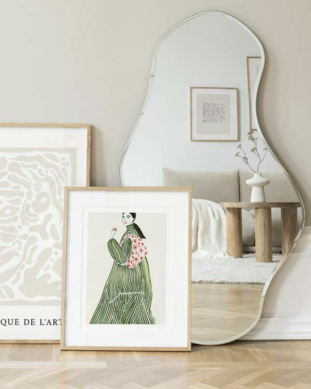 La Poire - Green Coat Poster