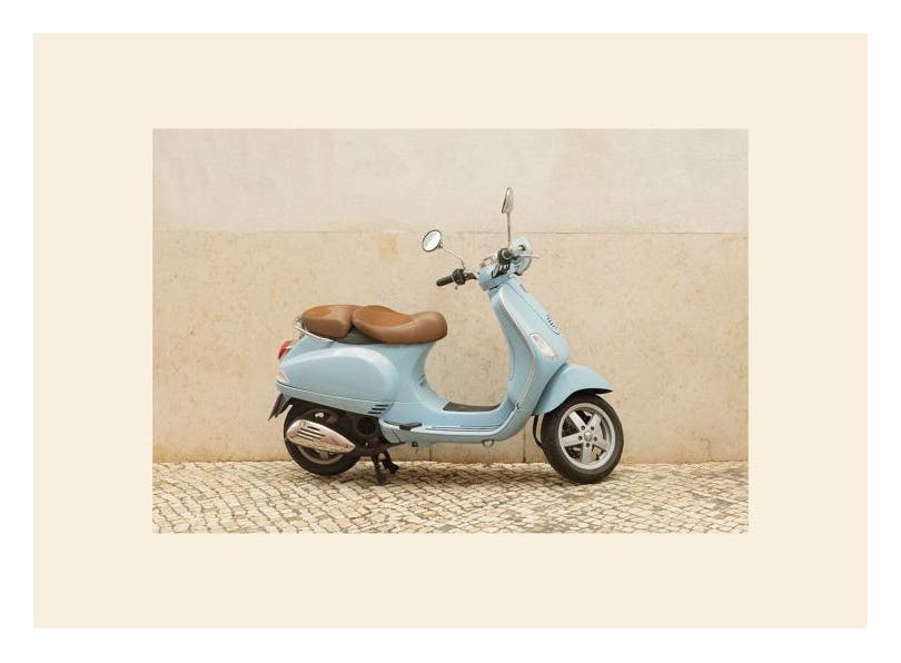 Blue Vespa Poster (50x70 cm)