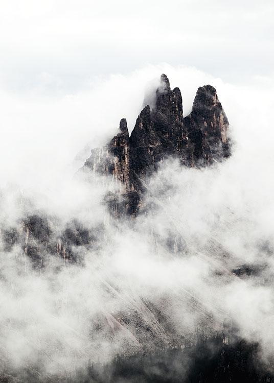 Plakat med naturbillede i sort-hvid med bjerg og tåge. Nordisk indretning.