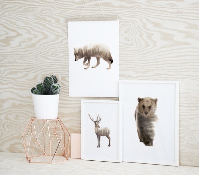 Posters met wilde dieren, prints voor interieur met hout en koper