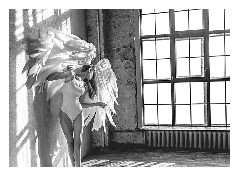 Angel Wings Poster (70x100 cm)- Quadros a preto e branco