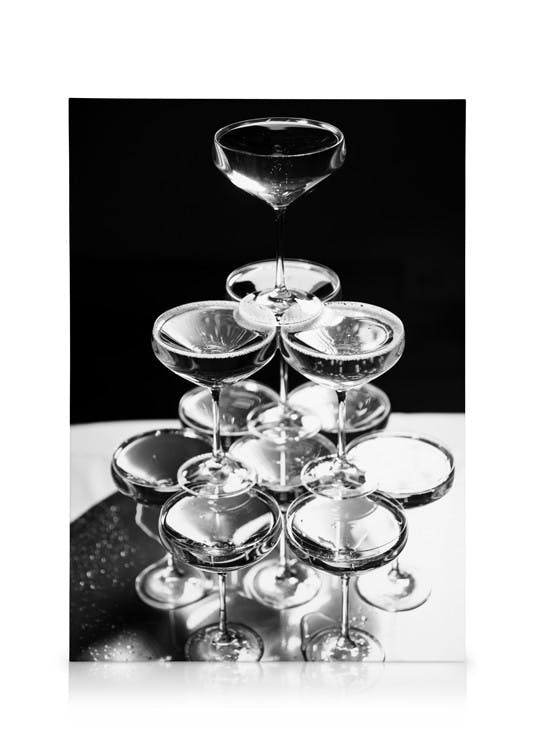 Canvas Schilderijen Champagne Tower Canvas (50x70 cm - Fotolijst Zwart)