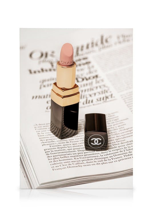 Canvas Prints Chanel Lipstick Canvas print (30x40 cm - Black Frame)