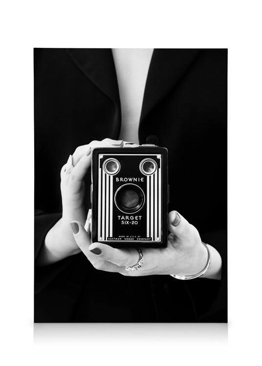 Camera in Focus Stampa su Tela (30x40 cm - Cornice in rovere)- Bianco e nero