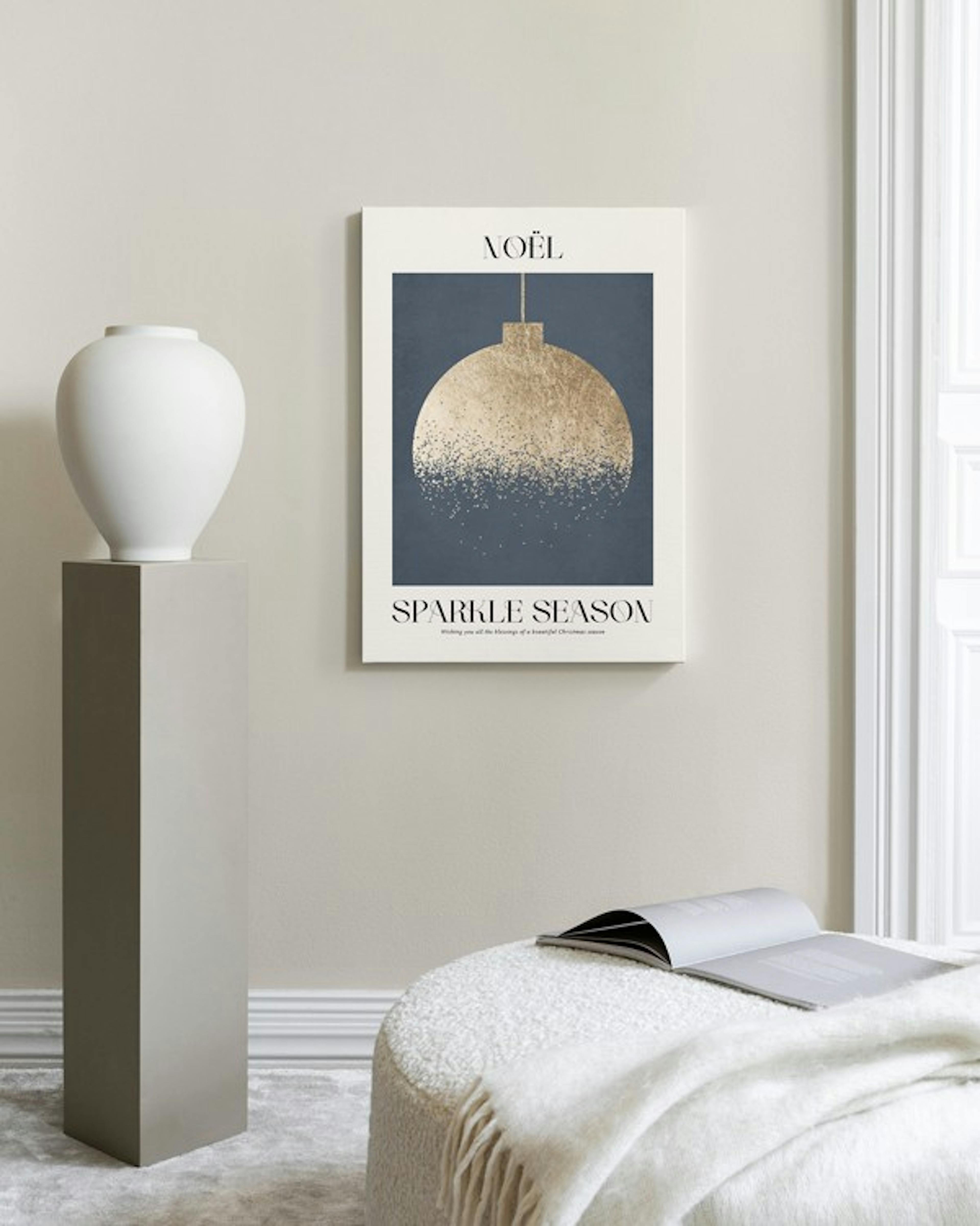 Graphic Golden Bauble Toile