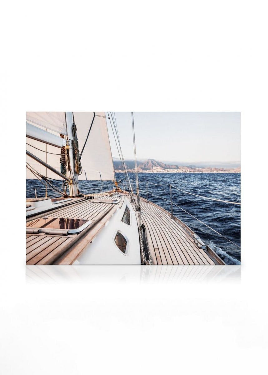 Canvas Schilderijen On a Boat Canvas (70x100 cm - Fotolijst Eiken)