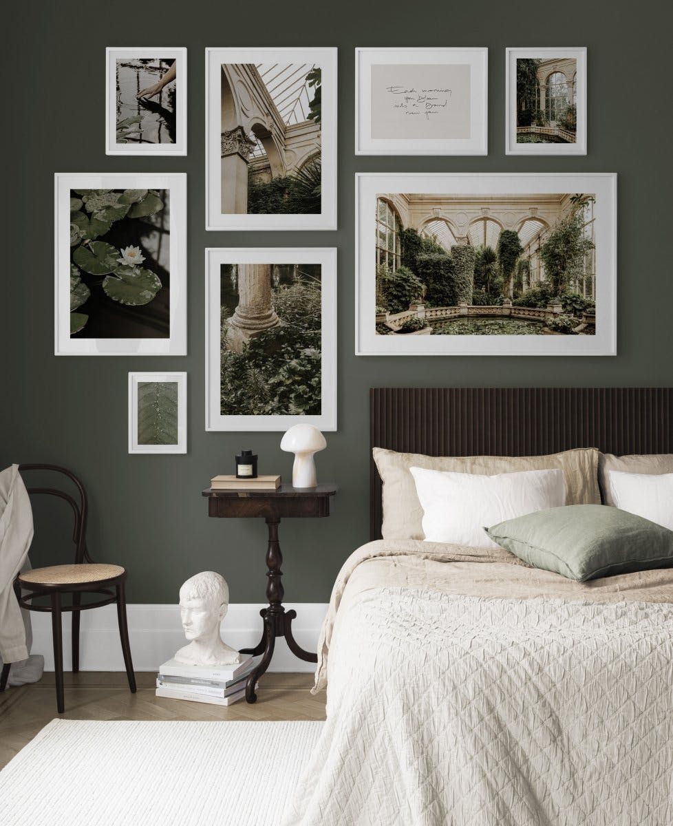 Intense Green gallery wall (ONE SIZE)